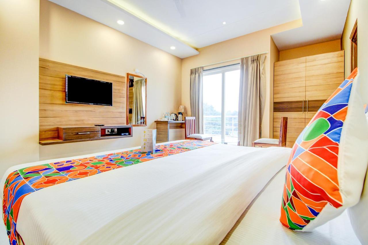 แฟ็บโฮเต็ล 7th ครอสซิง Hotel ชัยปุระ ภายนอก รูปภาพ